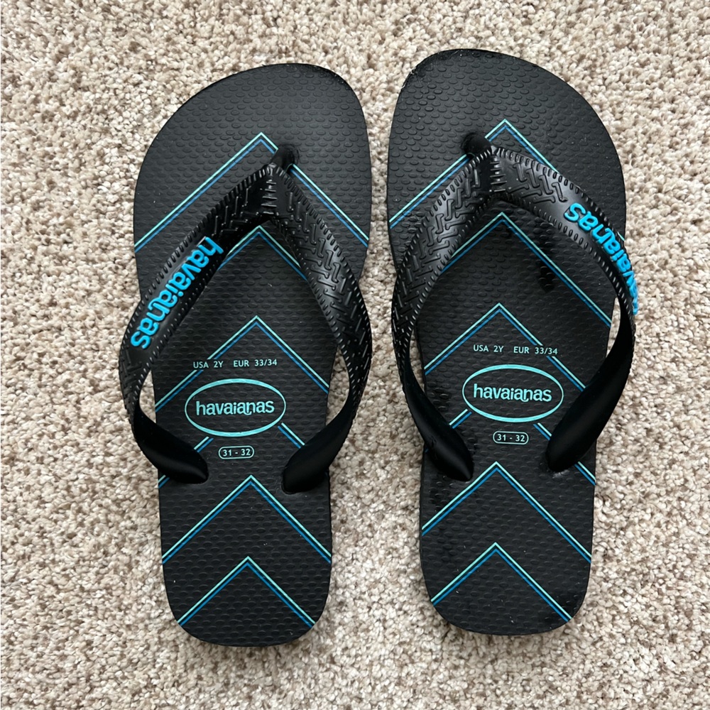 Havaianas size 2 kids flip flops